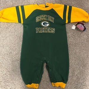 NEW with tags Baby Green Bay Packers onesie 12 month